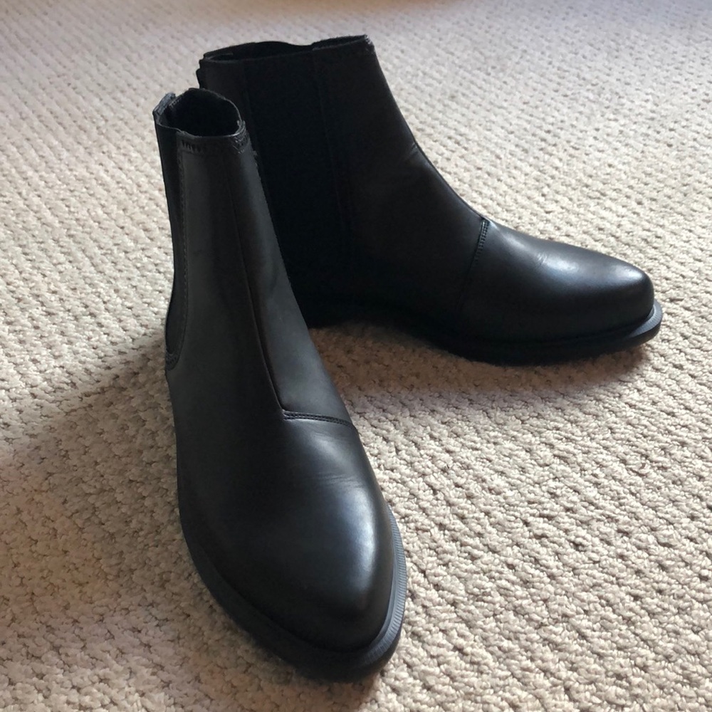 Dr. Martens. Zillow Chelsea Boot. Black Size 11 US